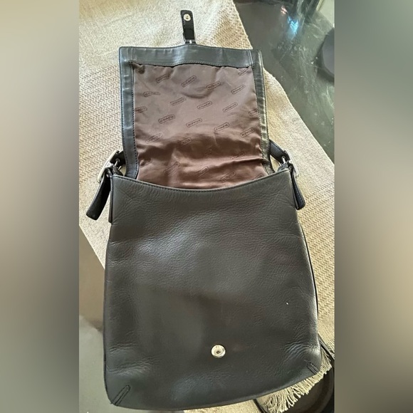 Vintage All leather Coach Crossbody / Shoulder / Flap Bag - Picture 4 of 7